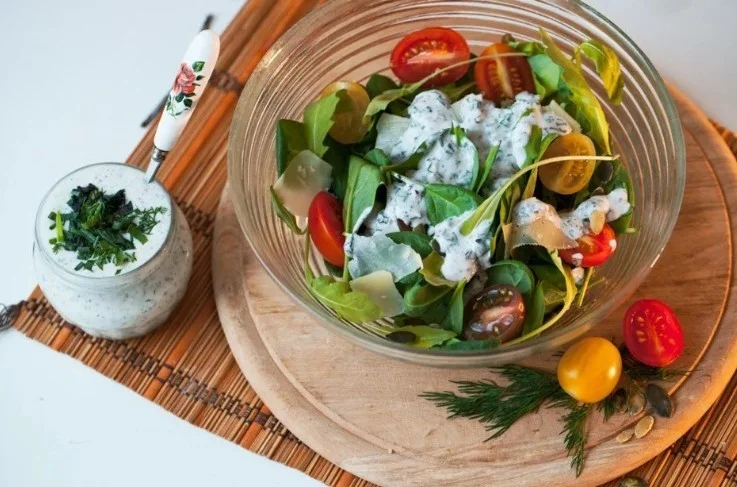 Заправки для салатов на основе натуральных йогуртов