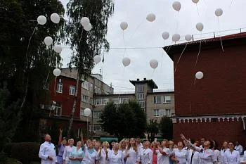 «В небеса поднимались ангелы…» «В небеса поднимались ангелы…»