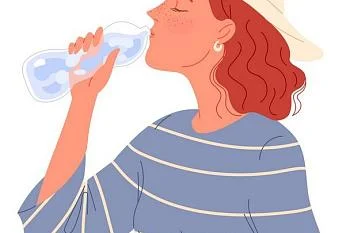 В жару не забывайте пить воду
