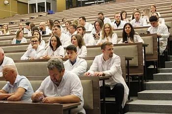 Выпускники ординатуры мединститута БФУ им. И. Канта получили дипломы об окончании обучения  Выпускники ординатуры мединститута БФУ им. И. Канта получили дипломы об окончании обучения