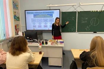 Наши врачи работают в школах Наши врачи работают в школах