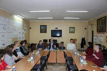 Александр Кравченко: Сегодня мы предоставляем молодым врачам хорошие возможности для профессионального роста Александр Кравченко: Сегодня мы предоставляем молодым врачам хорошие возможности для профессионального роста