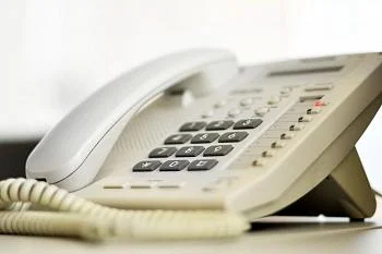 При региональном минздраве заработала горячая линия психологической помощи населению 