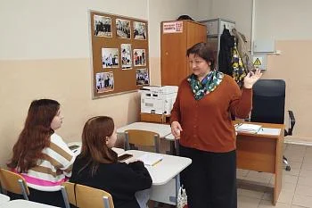 Наши психологи в школах...