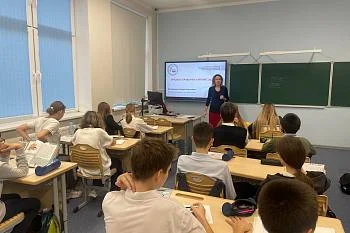 Наши врачи работают в школах Наши врачи работают в школах