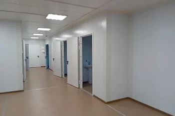 Завершен монтаж новой модульной врачебной амбулатории в Железнодорожном под Правдинском Завершен монтаж новой модульной врачебной амбулатории в Железнодорожном под Правдинском