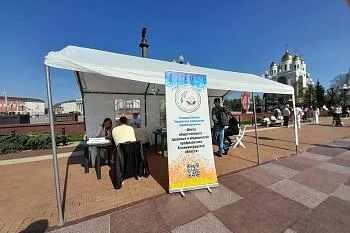 Павильон здоровья нашего центра сегодня посетили больше ста человек