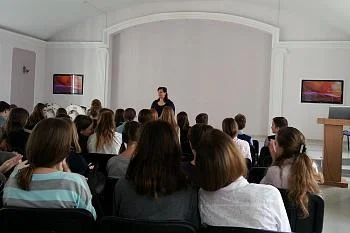 Продолжает работу выездной лекторий  по здоровому образу жизни (ЗОЖ) для подростков, педагогов, родителей.