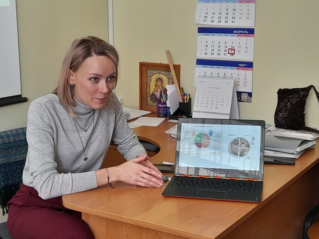 Специалисты Центра общественного здоровья провели акцию по сохранению репродуктивного здоровья и здоровой беременности